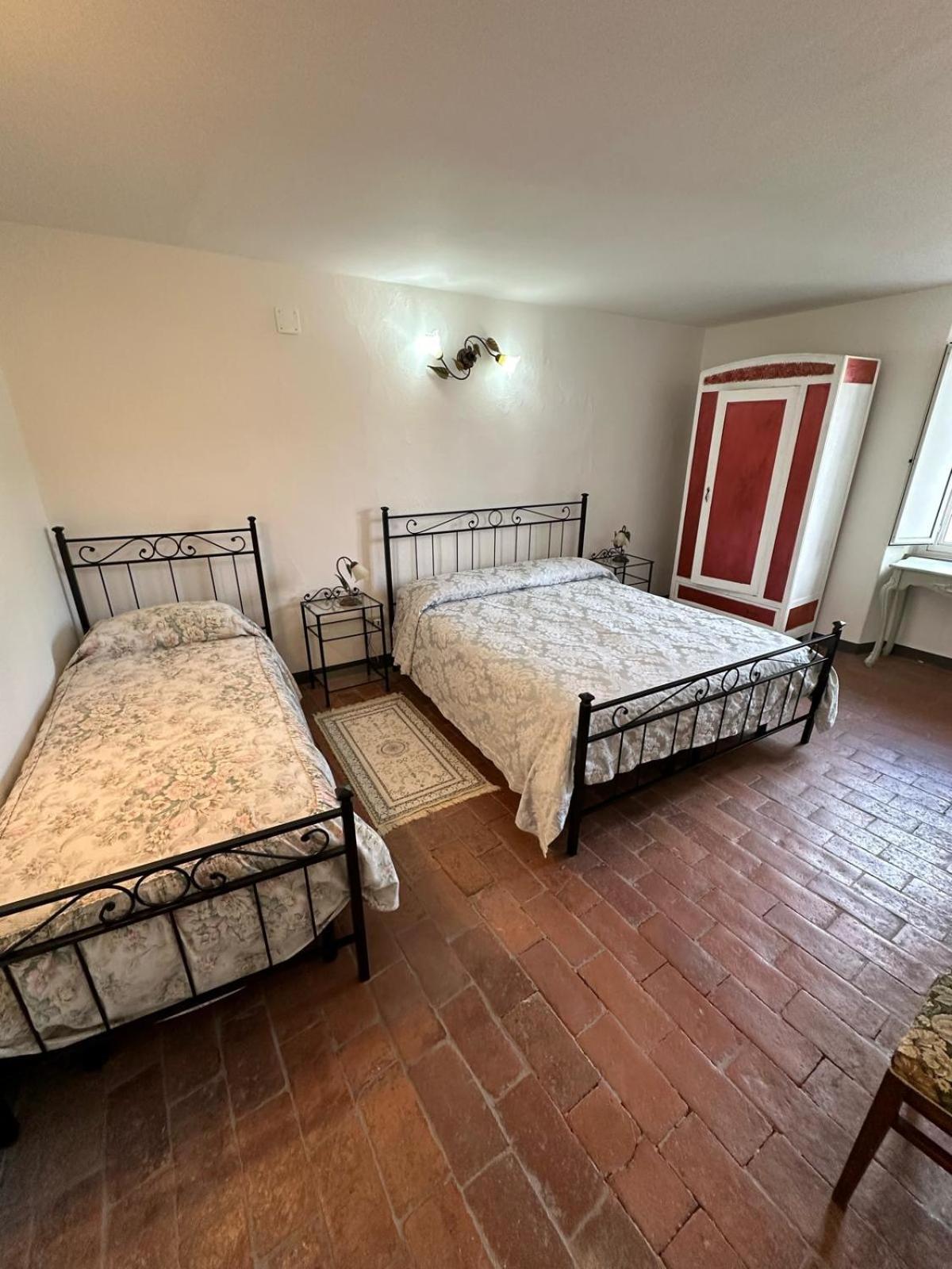 Casa Garibaldi Hotel Pontremoli Luaran gambar